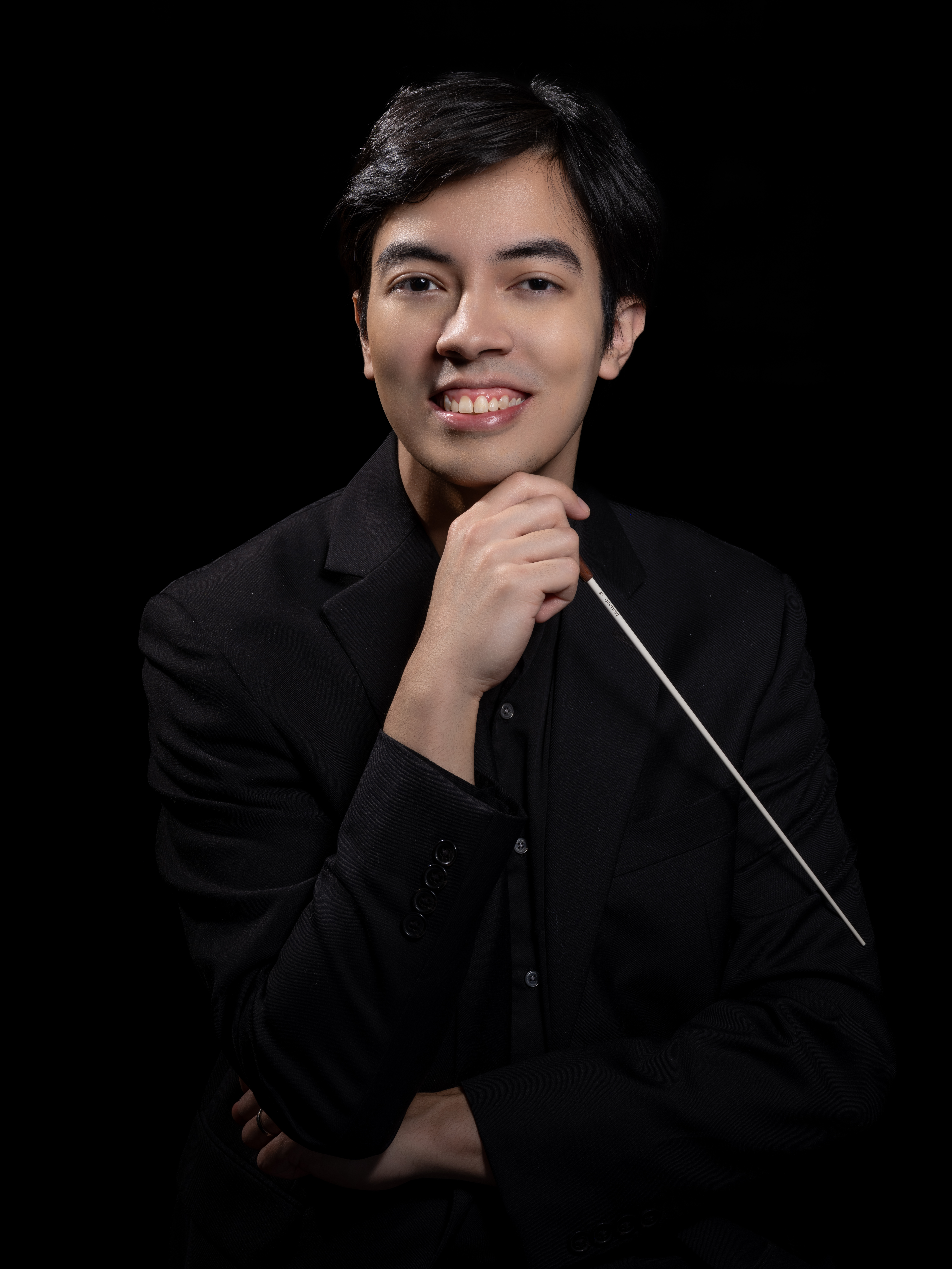 Tengku Irfan Conducting Photo 2026 (1).jpg