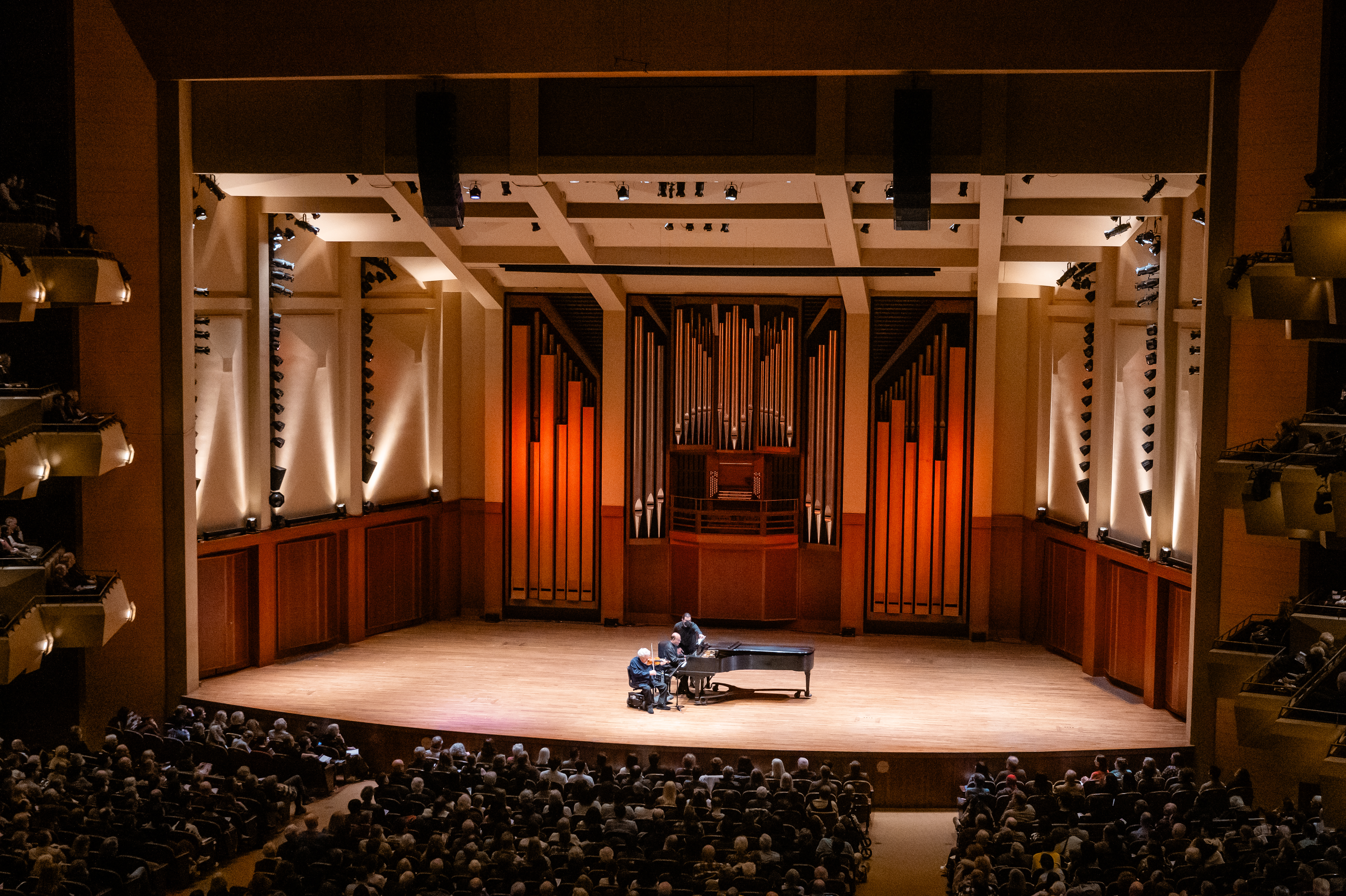 2425-Concerts-Itzhak-Perlman-Brandon-Patoc_0019 (1).jpg